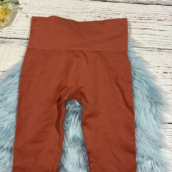 Set Active SculptFlex Seamless Leggings in Spritz Orange - Picture 8 of 9